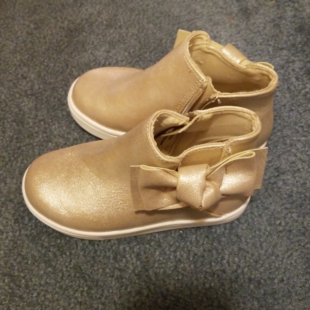 Cat and Jack girls sneaker booties